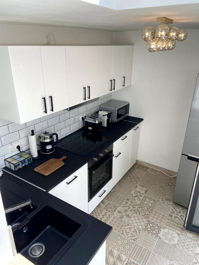 Wunderschoene Sanierte Wohnung Vor Den Toren Koelns Bagian luar foto