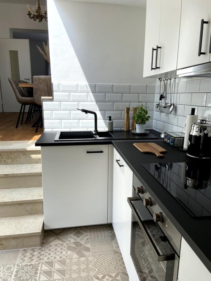Wunderschoene Sanierte Wohnung Vor Den Toren Koelns Bagian luar foto